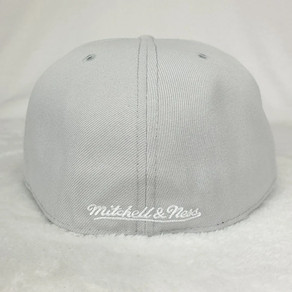 Cleveland Indians Mitchell & Ness MLB‎ Fitted 7 3/4 Liberty Fit Hat Cap Gray NWT